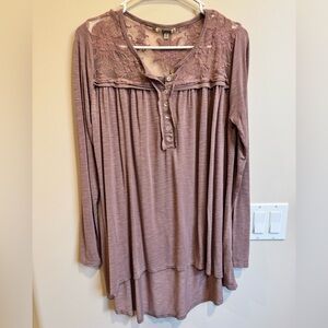 Gimmick oversized long sleeve shirt size small